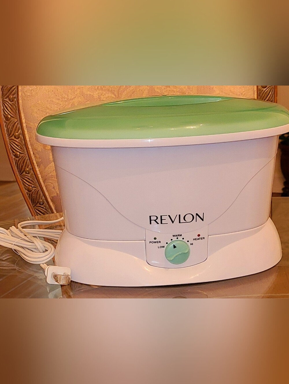 NEW Revlon Paraffin Wax Moisturizer With Tons Of Wax, Plastic Sleeves, And More